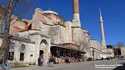 ayasofya müzesi padişah türbeleri girişi